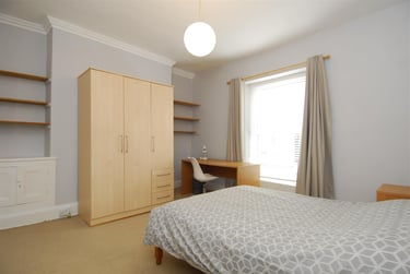 5 bed flat, Clifton Place, Greenbank, Plymouth, PL48HY - Image 4